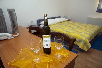 Chorwacja Hotel Metković, Zewnątrz