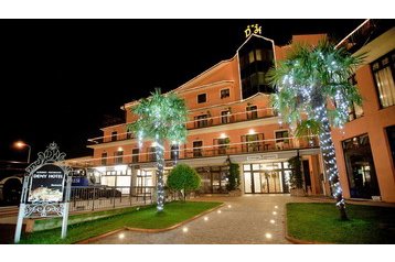 Италия Hotel Aulla, Екстериор