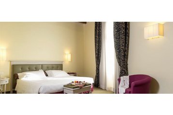 Italija Hotel Certaldo, Eksterijer