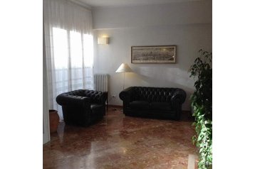 Olaszország Hotel Prato, Exteriőr