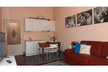 Italia Byt Siena, Exteriorul