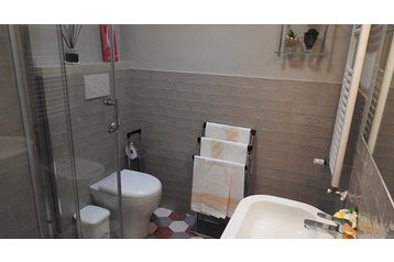 Italia Byt Siena, Exteriorul