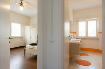 Италия Hotel Valmontone, Екстериор