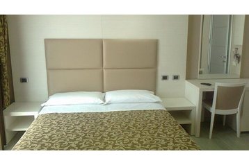 Италия Hotel Anzio, Екстериор