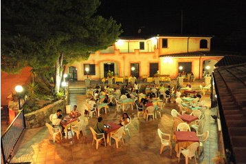 Италия Hotel Budoni, Экстерьер