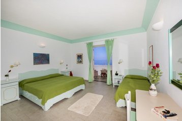 Italia Hotel Stromboli, Eksteriør