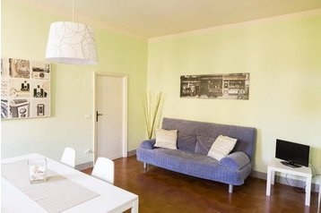 Италия Byt Lucca, Екстериор