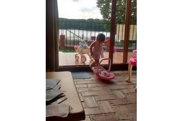 Polska Chata Bobowicko, Zewnątrz