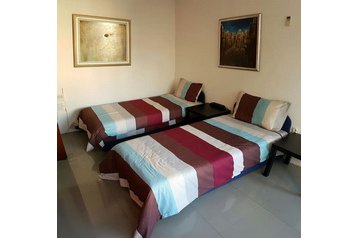 Makedonija Byt Skopje, Interier