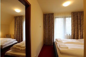 Словакия Hotel Kováčová, Экстерьер