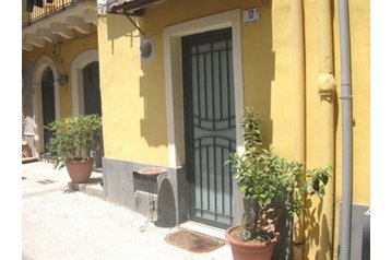 Italija Byt Catania, Eksterjeras Italija Byt Catania, Eksterjeras