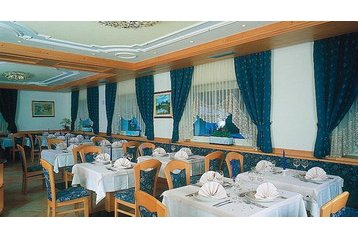 Италия Hotel Canazei, Екстериор