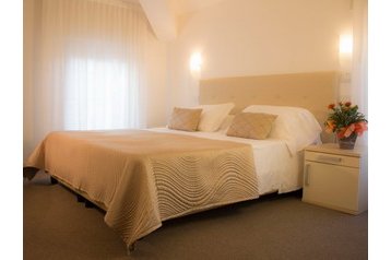 Iталiя Hotel Garda, Екстер'єр