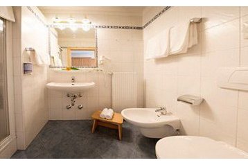 Италия Hotel Obereggen, Экстерьер