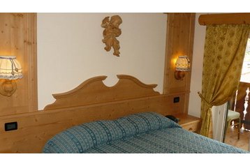 Italija Hotel Cavalese, Eksterier