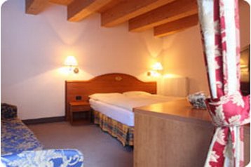 Italija Penzión Cavalese, Eksterier