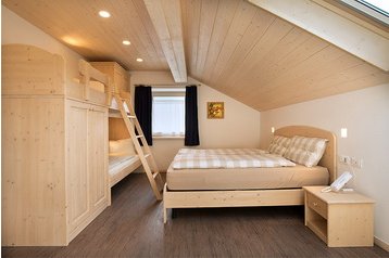 Olaszország Penzión Tesero, Exteriőr