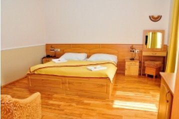 Viešbutis Mezőkövesd 1