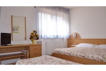 Готель Alleghe 1