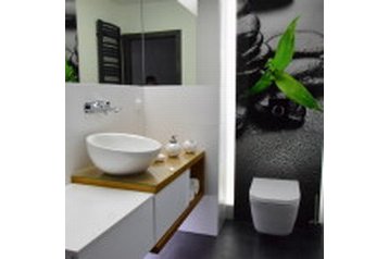 Pologne Byt Poznań, Extérieur