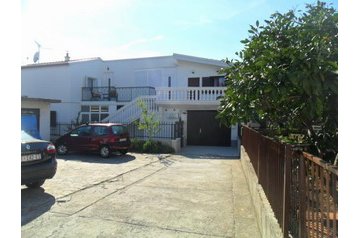 Horvātija Byt Grebaštica, Eksterjers