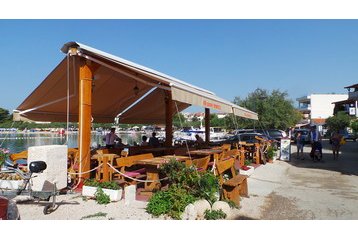 Horvātija Byt Grebaštica, Eksterjers