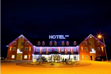 Polonia Hotel Krakovia / Kraków, Exteriorul