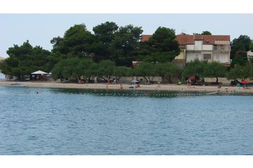 Croacia Byt Grebaštica, Exterior
