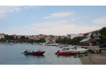 Horvaatia Byt Grebaštica, Eksterjöör