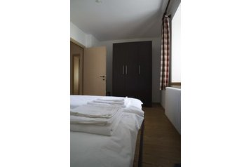 Italia Penzión Peaio, Exteriorul