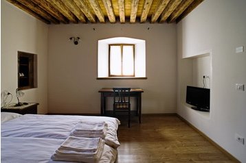 Italia Penzión Peaio, Exteriorul