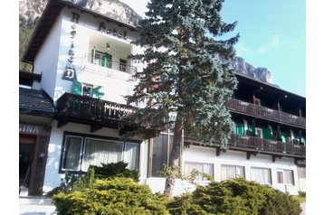 Itālija Hotel Panchià, Eksterjers