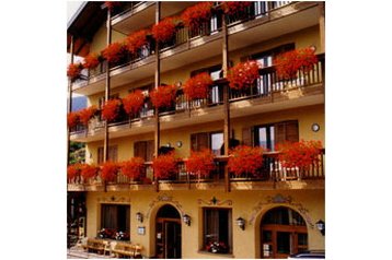 Italië Hotel Capriana, Exterieur