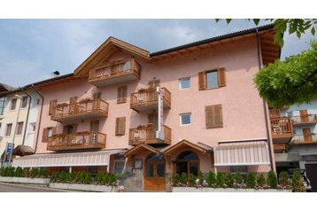 Италия Hotel Segonzano, Екстериор
