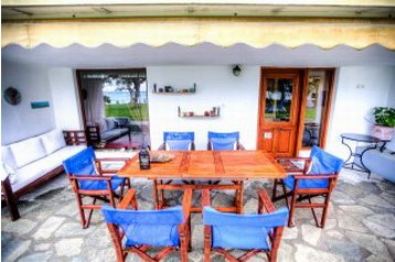 Grecia Penzión Vourvourou, Esterno