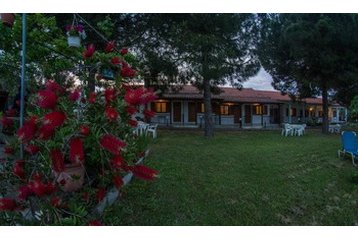 Hellas Byt Vourvourou, Eksteriør