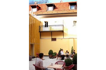 Словенiя Hotel Ptuj, Екстер'єр