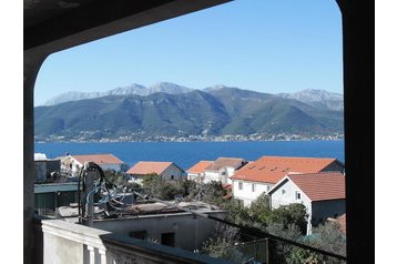 Montenegro Privát Tivat, Eksterjöör