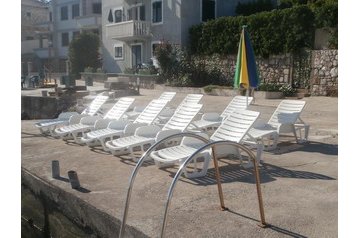 Montenegro Privát Tivat, Eksterjöör