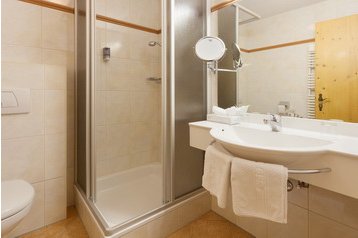 Австрія Hotel Tux, Екстер'єр