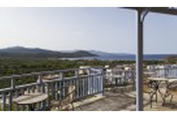 Grecia Hotel Istro, Exteriorul