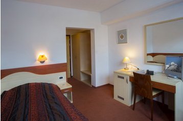 Hôtel Lesce 1