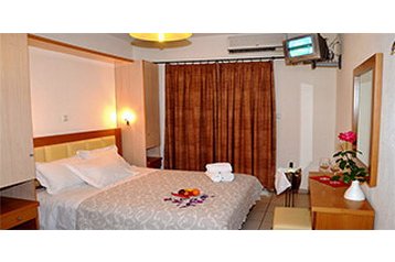 Grecia Hotel Polychrono, Exterior