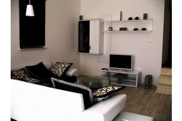 Kroatia Privát Rogač, Eksteriør