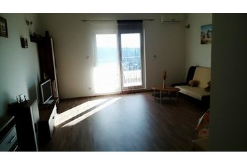 Kroatia Privát Rogač, Eksteriør