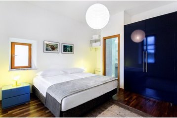 Croaţia Chata Rogač, Interiorul