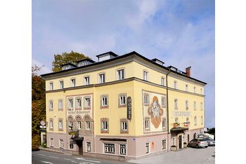 Austria Hotel Hallein, Zewnątrz