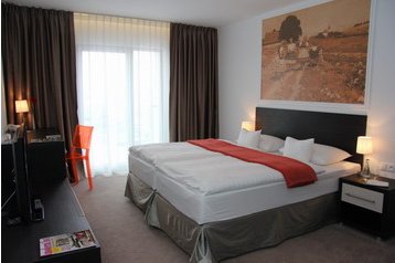 Словакия Hotel Michalovce, Экстерьер