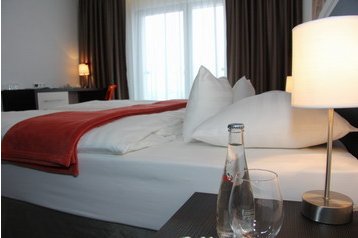 Словакия Hotel Michalovce, Экстерьер