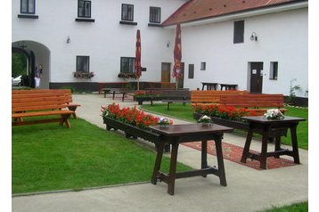 Čekija Hotel Bouzov, Eksterjeras